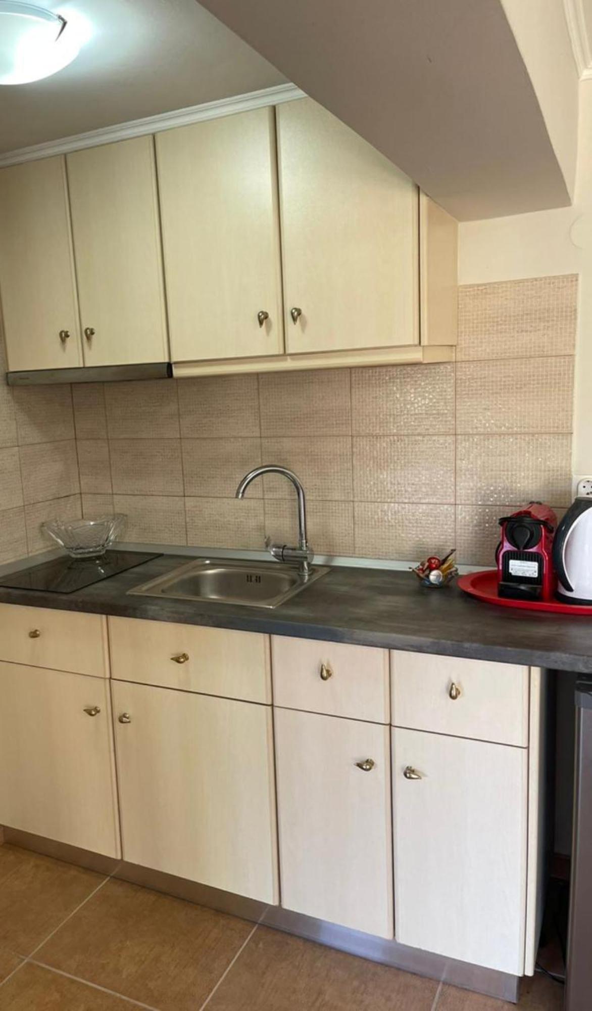 Georgia'S Apartments, Ipsos Corfu エクステリア 写真